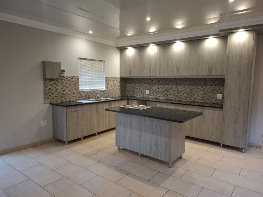 4 Bedroom Property for Sale in Park West Free State